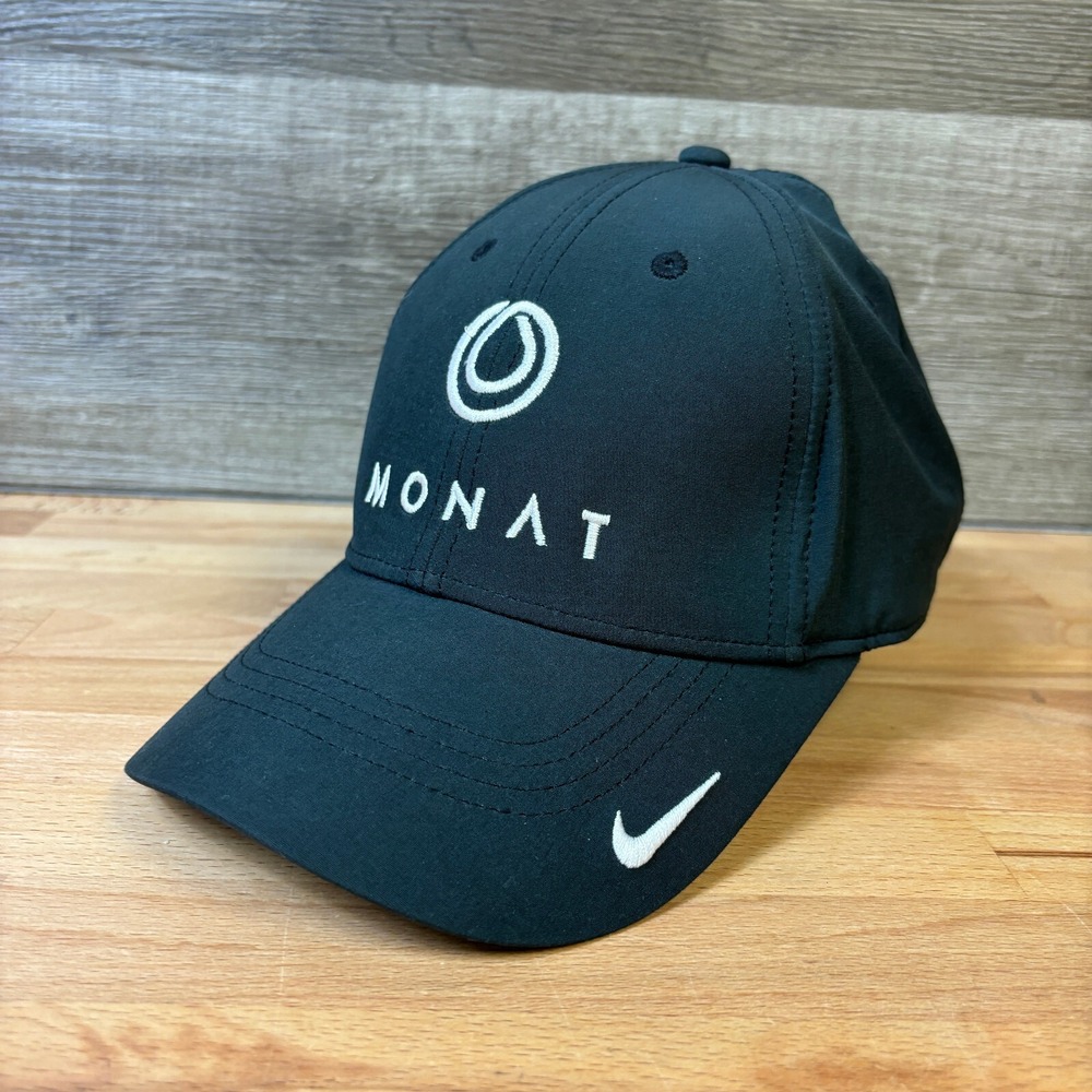 Monat Hat Cap Strap Back Black Nike Performance Lightweight Adjustable Dri‎ Fit